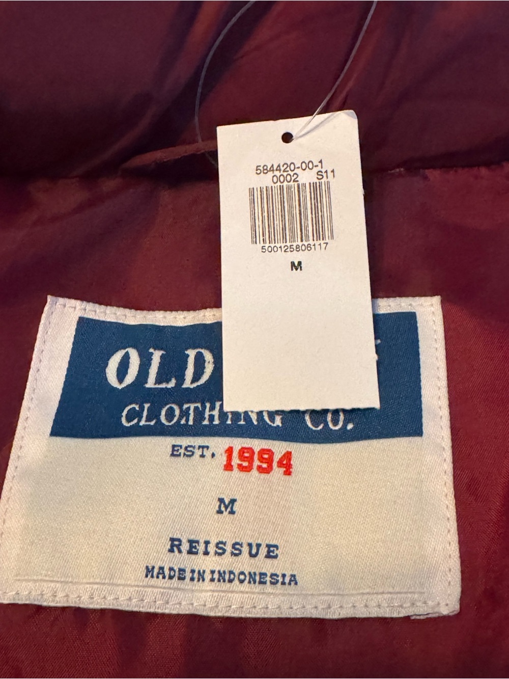 Old Navy Colorblock Puffer Vest in Maroon & Pink medium NWT - Picture 7 of 8